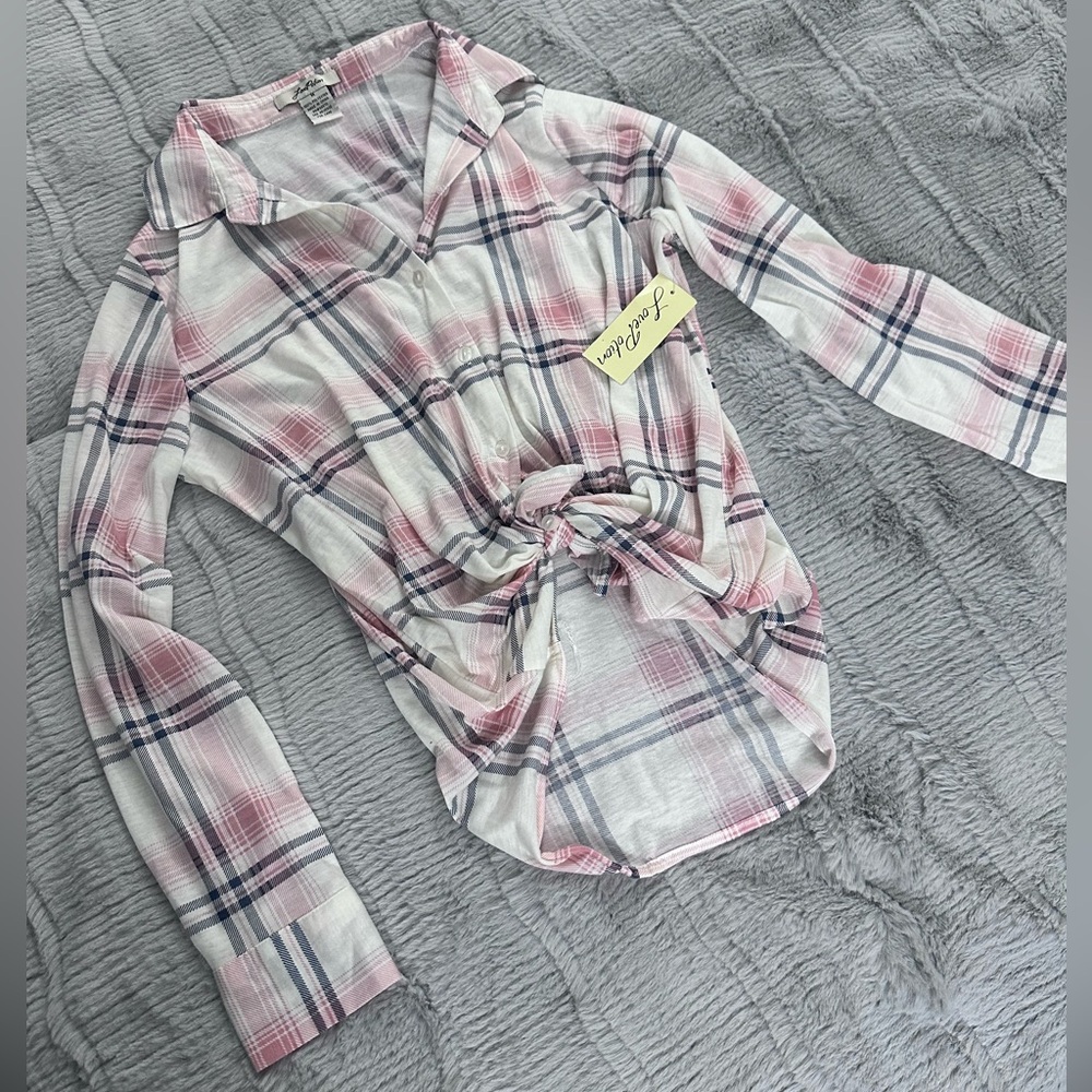 Plaid top